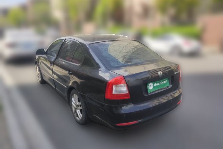 Used Skoda Octavia 2013 1.6L Manual Yijun Edition Rear Left 45 Deg