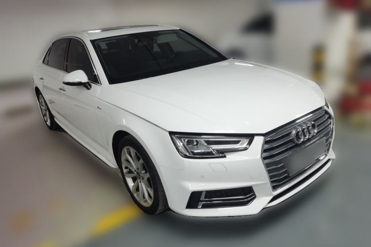 Used Audi A4L 2018 30th Anniversary Edition 40 TFSI Fashion Model Front Right 45 Deg