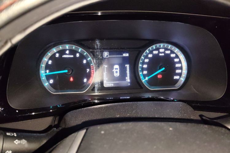Used CHANGAN OSHAN X7 PLUS 2022 1.5T Blue Whale Edition Automatic Luxury 7-Seater Instrument Cluster