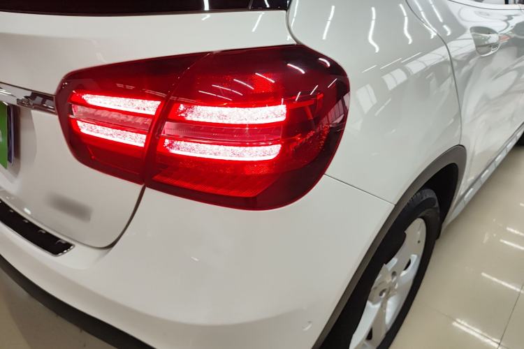 Used Mercedes-Benz GLA 2018 GLA 200 Sport Edition Exterior 3