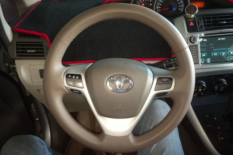 Used Toyota Verso 2015 180E CVT Crossover Edition