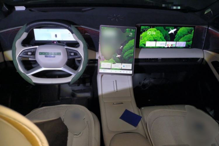 Used Geely Galaxy L7 2024 1.5T 115 km Asian Games Phantom Dragon Edition Center Console