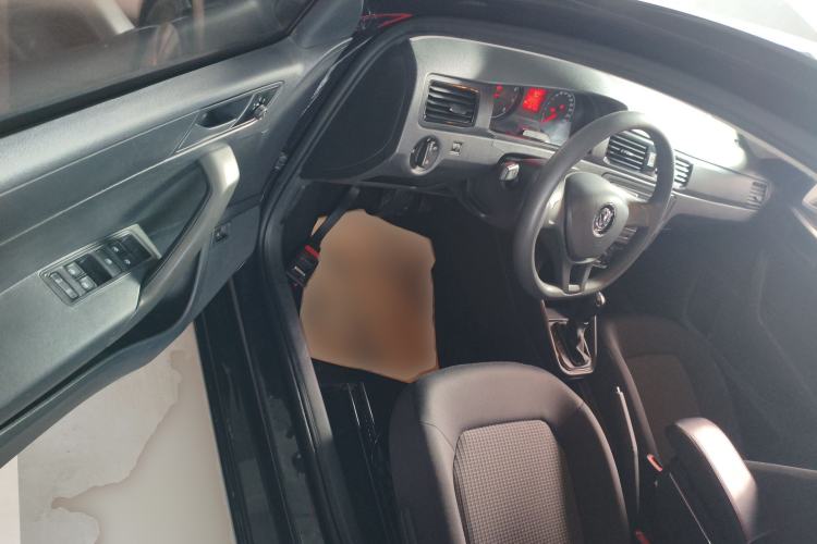 Used Volkswagen Santana 2016 1.6L Automatic Fashion Edition Driver Seat