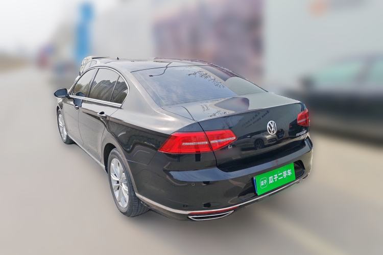 Used Volkswagen Magotan 2018 Facelift 330TSI DSG Luxury Model Rear Left 45 Deg