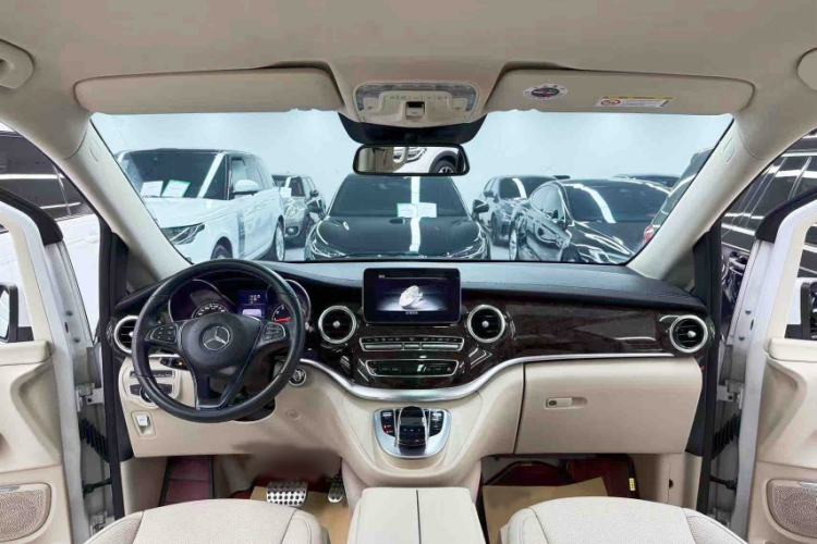 Used Mercedes-Benz V-Class 2016 V 260 Prestige Edition