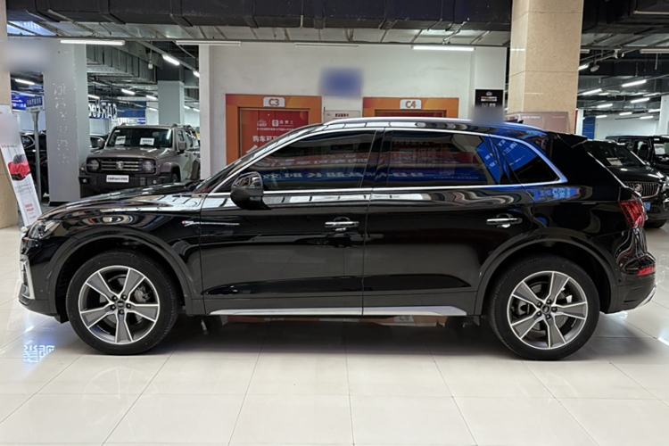 Used Audi Q5L 2022 Updated 45T Luxury Dynamic Version
