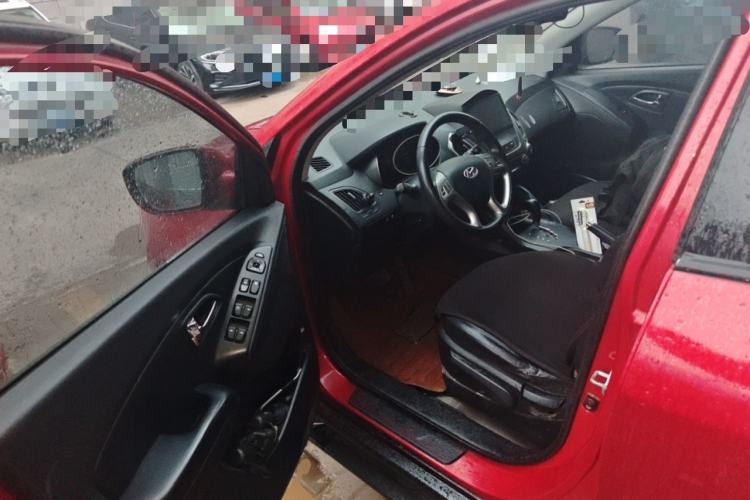 Used Hyundai ix35 2010 2.0L Automatic Two-Wheel Drive Elite Edition GLS Driver Seat