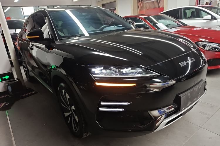 Used BYD Song PLUS New Energy 2023 Champion Edition EV 520KM Prestige Model
