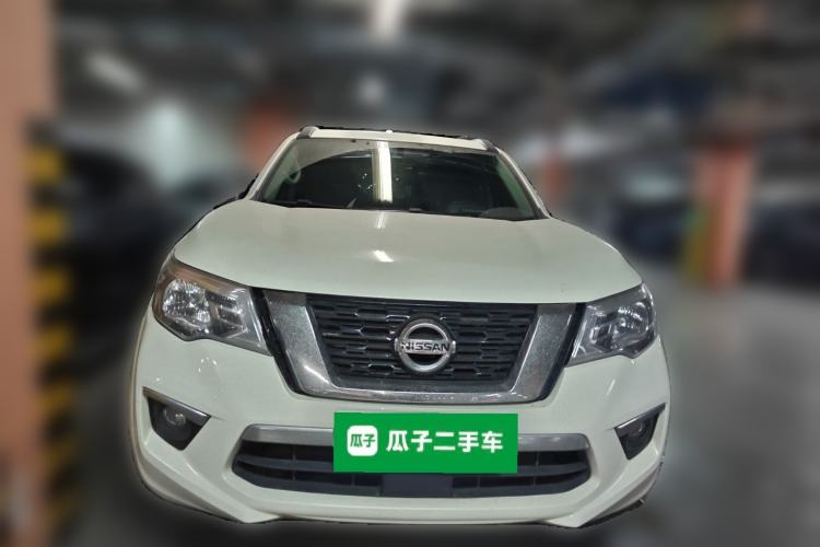 Used Nissan Terra 2018 2.5L Automatic 4x4 Luxury Edition Front