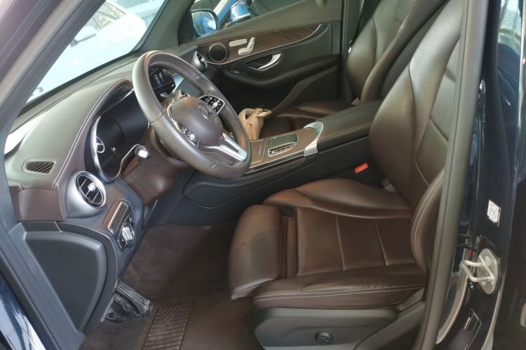 Used Mercedes-Benz GLC 2020 Facelift GLC 260 L 4MATIC Luxury Edition Left Front Seat