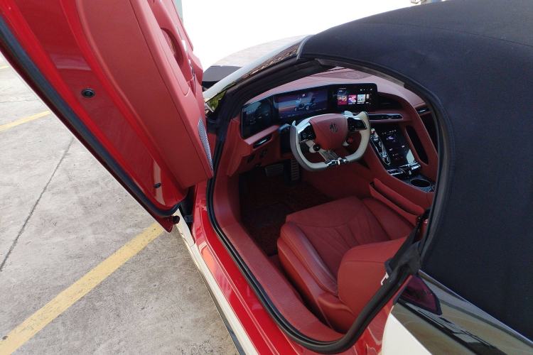 Used MG Cyberster 2024 520 km Legendary All-Wheel-Drive Version