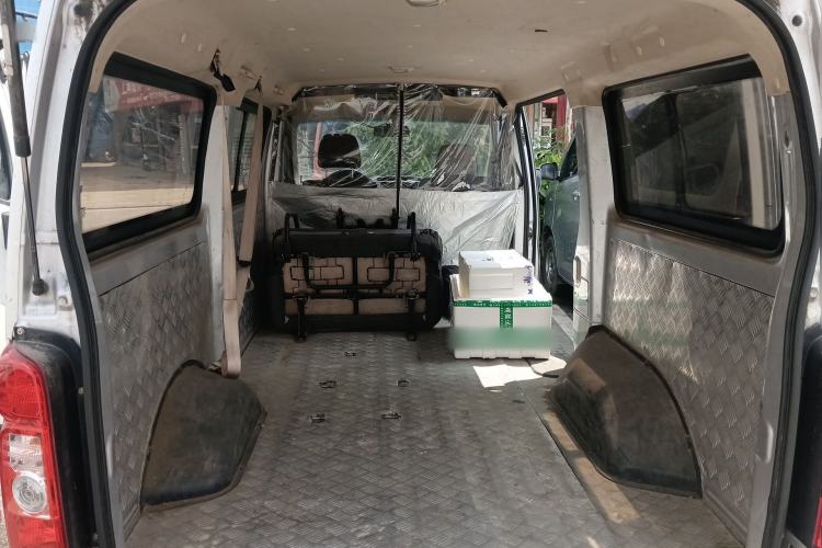 Used CHANGAN KAICHENG Ruixing M80 2018 1.5L Comfort Version Flat-Top Liftback 4G15S Trunk