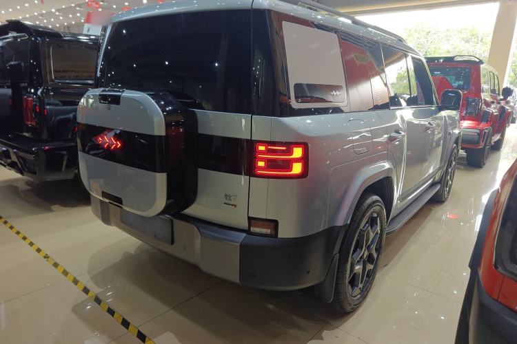 Used Formula Leopard Tai 7 2025 Model 190 km Four-Wheel Drive Ultra Edition
