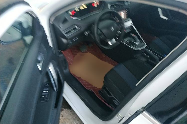 Used Peugeot 308 2019 230THP Automatic Luxury Edition China VI Standard Interior 3