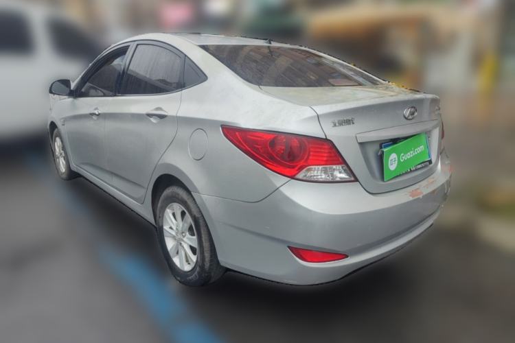 Used Hyundai Verna (older generation) 2010 Sedan 1.4L Manual Comfort GS
