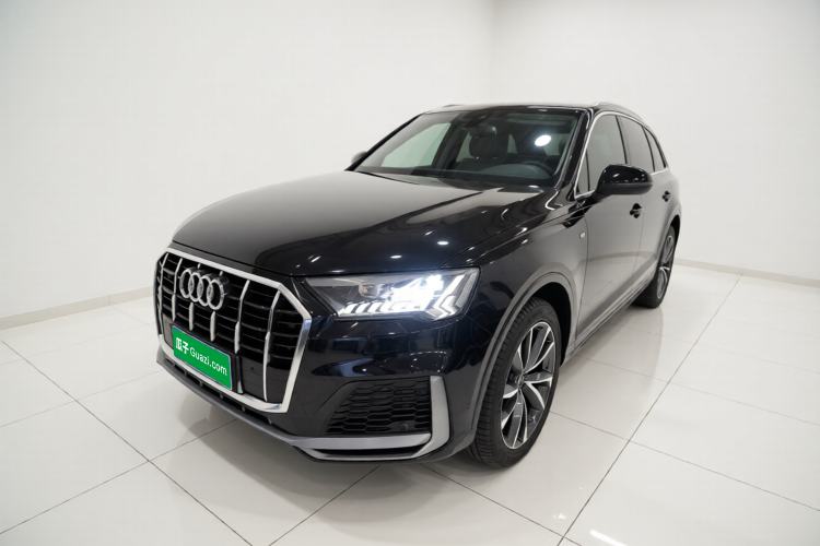 Used Audi Q7 2022 55 TFSI quattro S line Sport model