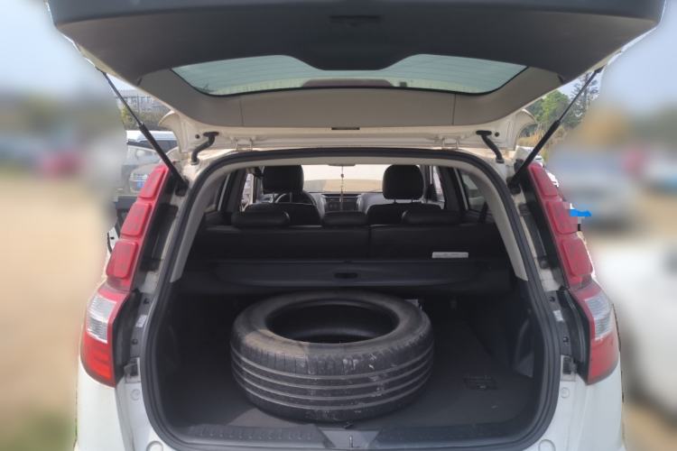 Used Geely Auto GX7 2013 2.0L Automatic Entry-Level Trim
