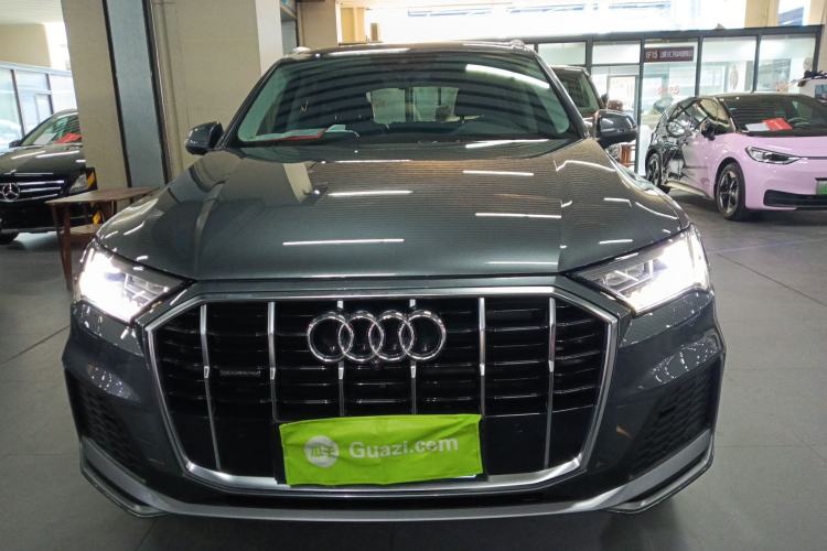 Used Audi Q7 2021 45 TFSI quattro S line Sport model