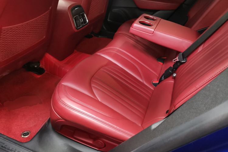 Used Maserati Levante 2016 3.0T Standard Edition Left Rear Seat