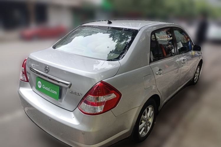 Used Nissan Tiida Sedan 2008 1.6L Manual Fashion Edition