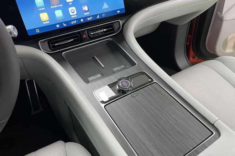 Used Hima AITO M9 2024 Range-Extended Ultra Version 42 kWh 6-Seater Model Interior 5