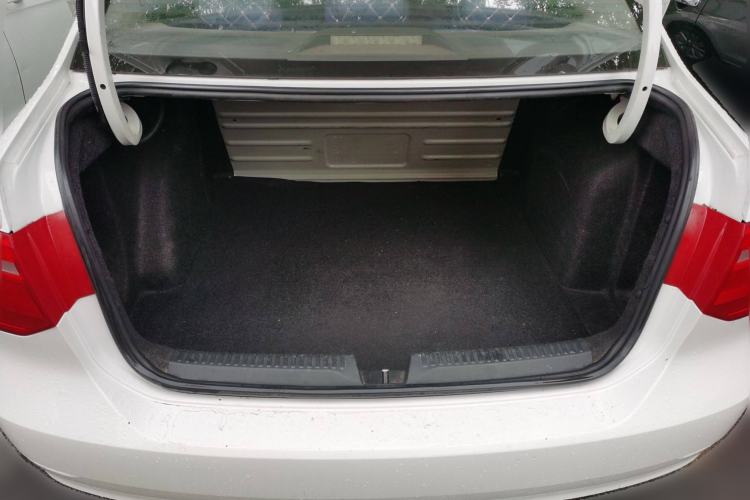 Used Volkswagen Jetta 2015 Value Edition 1.6L Manual Fashionable Style