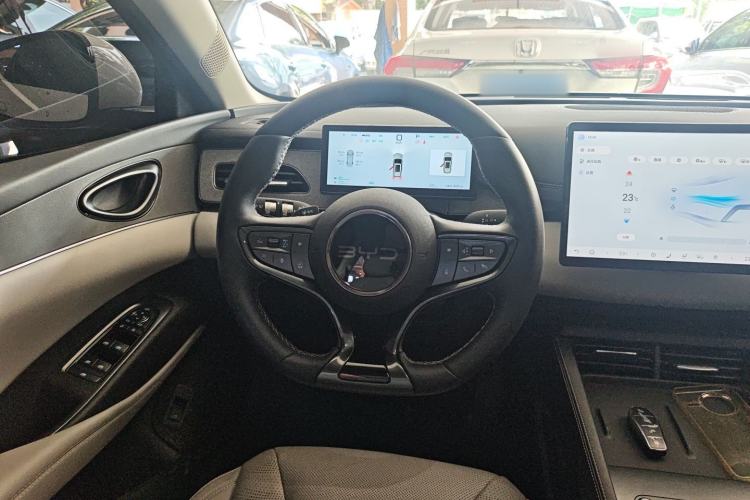 Used BYD Seal 06 DM-i Touring 2025 Model DM-i 150KM Deluxe Steering Wheel