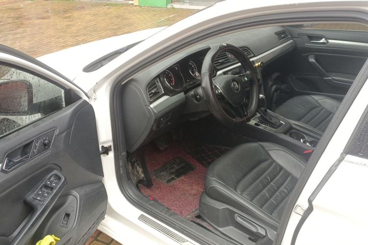 Used Volkswagen Lamando 2017 280TSI DSG Comfort Edition
