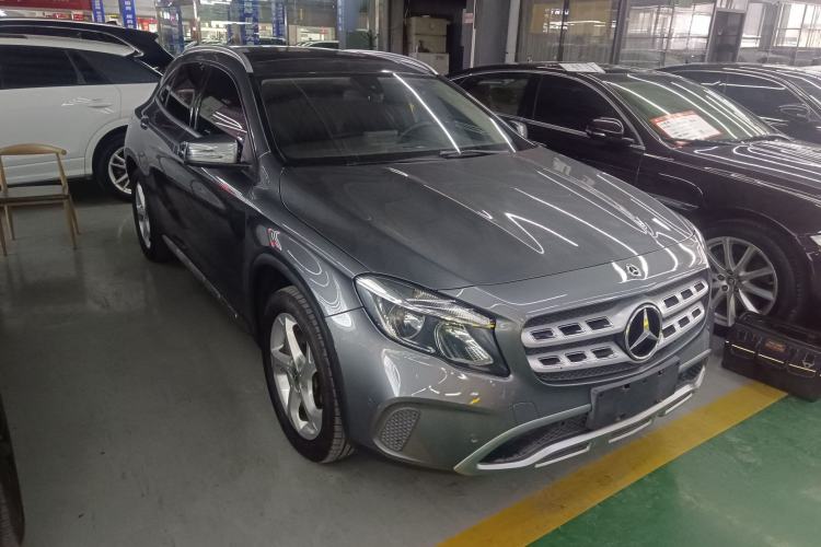 Used Mercedes-Benz GLA 2018 GLA 200 Sport Edition Front Right 45 Deg