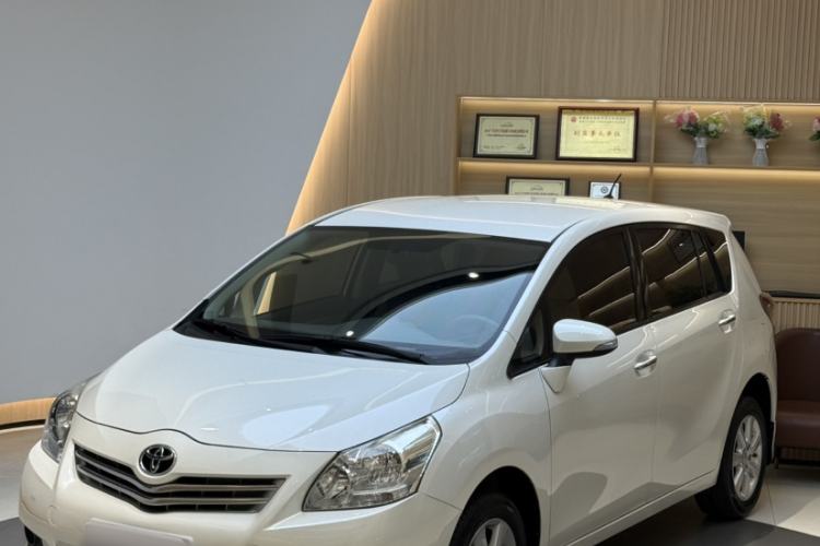 Used Toyota Verso 2014 Starlight 180E CVT Elite Edition
