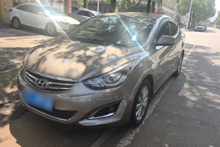 Used Hyundai Elantra (5th Generation / Langdong) 2016 1.6L Automatic Smart Version
