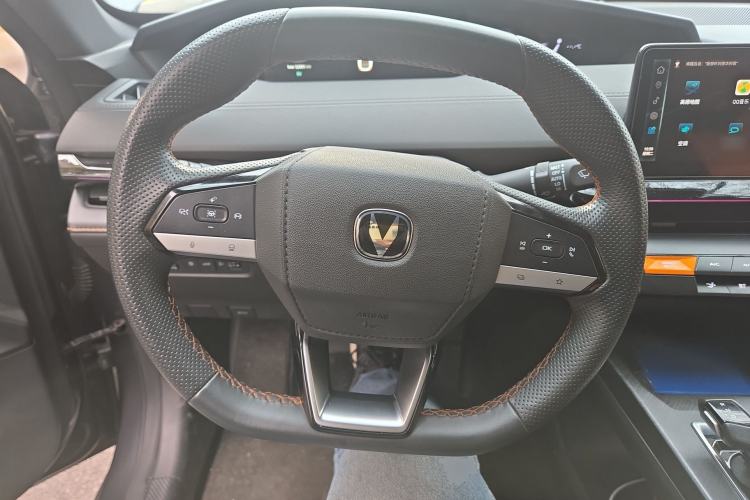 Used CHANGAN UNI-V iDD 2023 ZhiDian iDD 1.5T 113km ZhiKu Model