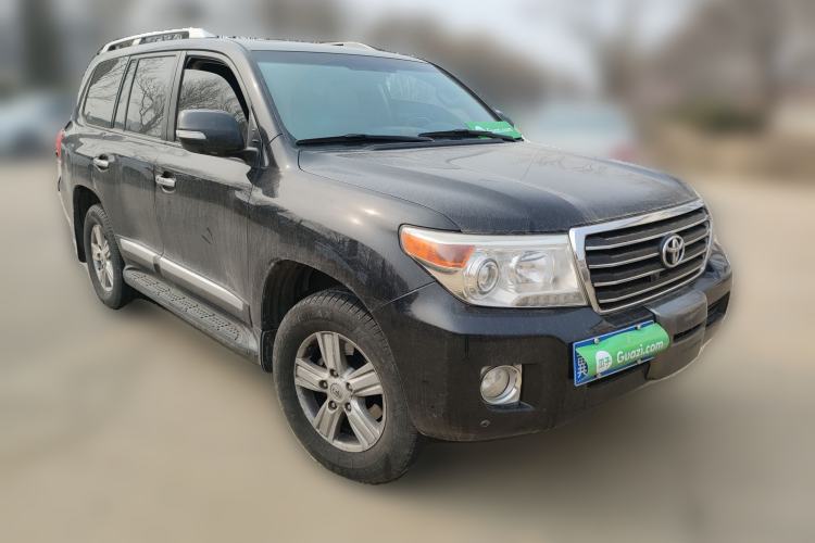 Used Toyota Land Cruiser 2012 4.0L Automatic GX-R Front Right 45 Deg