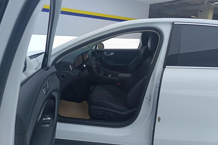 Used Roewe D7 2023 DMH 125km Excellence Edition