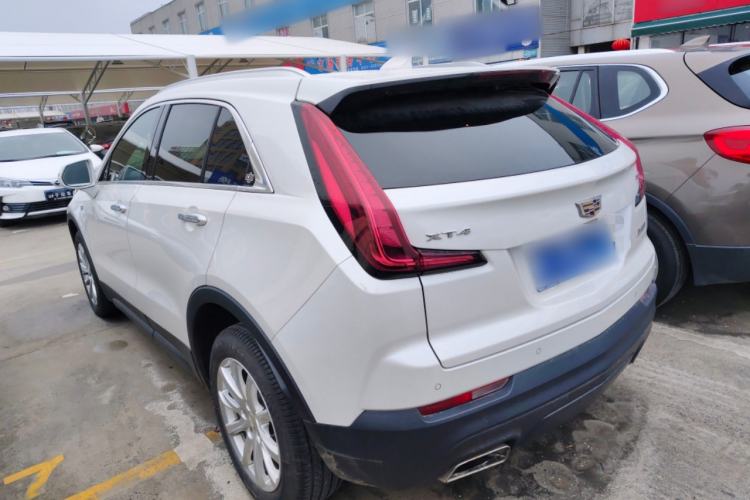 Used Cadillac XT4 2018 28T Two-Wheel Drive Tech Version