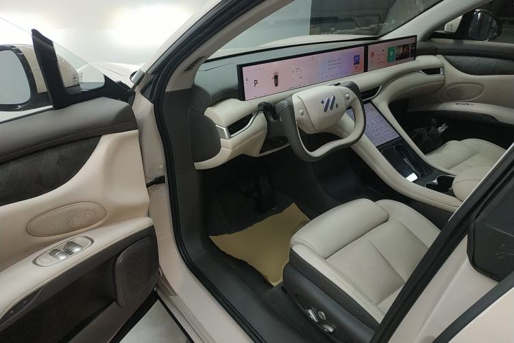 Used IM LS6 2023 Max Standard Edition
