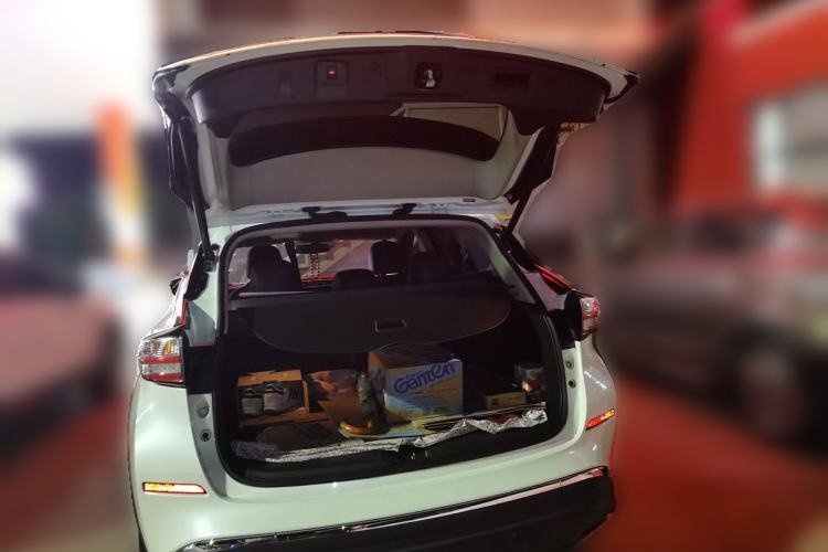 Used Nissan Murano 2019 2.5L XL Two-Wheel Drive Smart Connect Luxury Edition China VI Standard Trunk