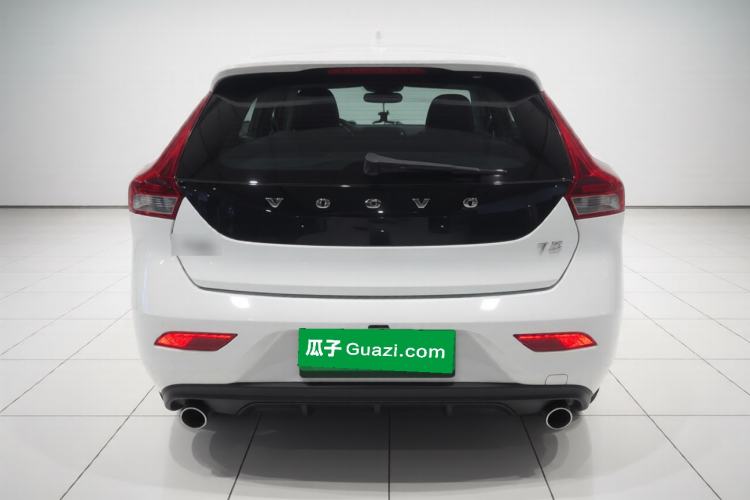 Used Volvo V40 2017 T3 Zhiyi Edition Exterior 4