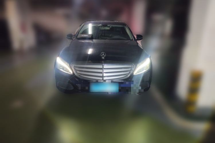 Used Mercedes-Benz C-Class 2015 Facelift C 180 L
