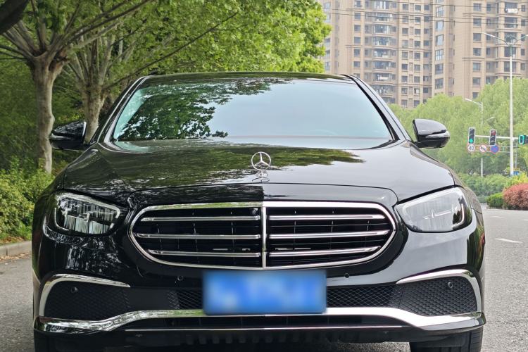 Used Mercedes-Benz E-Class 2023 E 300 L Luxury Model Exterior 4