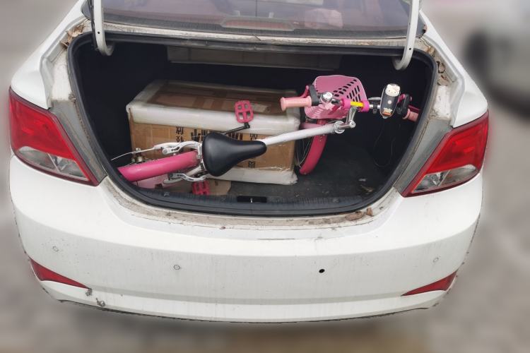 Used Hyundai Verna (older generation) 2014 1.4L Manual Smart GLS Trim Trunk