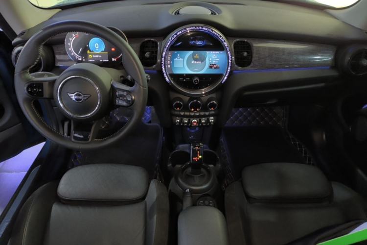 Used MINI 2022 Updated 1.5T COOPER Classic Edition Center Console