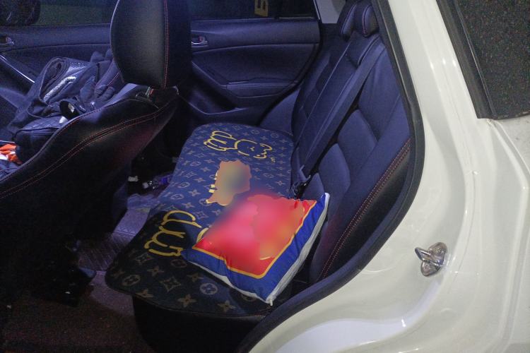 Used Mazda CX-5 2014 2.0L Automatic Two-Wheel Drive Urban Version Left Rear Seat