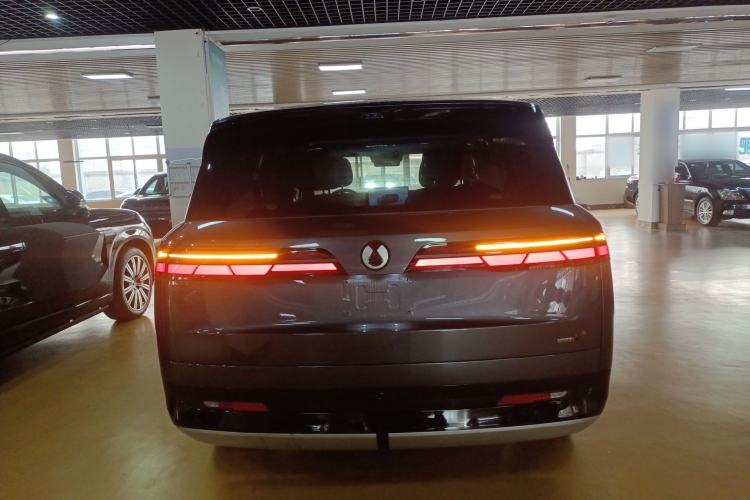 Used Denza N9 2025 Flagship Model
