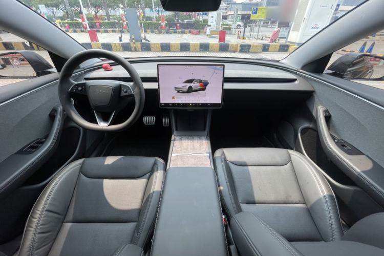 Used Tesla Model 3 2025 Rear-Wheel-Drive Version Interior 11