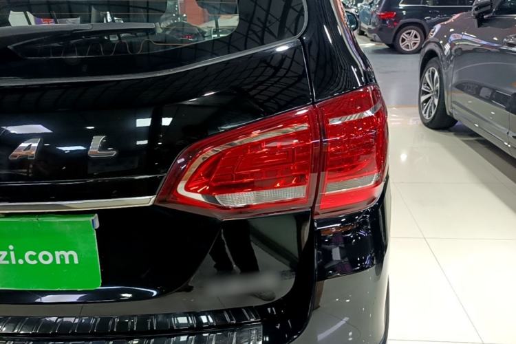 Used Haval H6 2015 Sport Edition 1.5T Automatic Two-Wheel Drive Luxury Model Right Rear Taillight