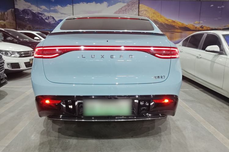 Used Hima Luxeed R7 2025 Range-Extended Version 251 km Max Rear