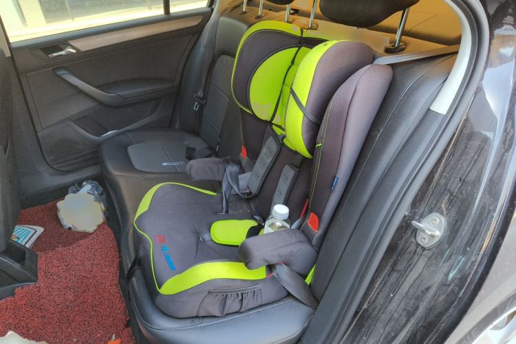 Used Volkswagen Santana 2015 1.6L Manual Comfort Edition Left Rear Seat