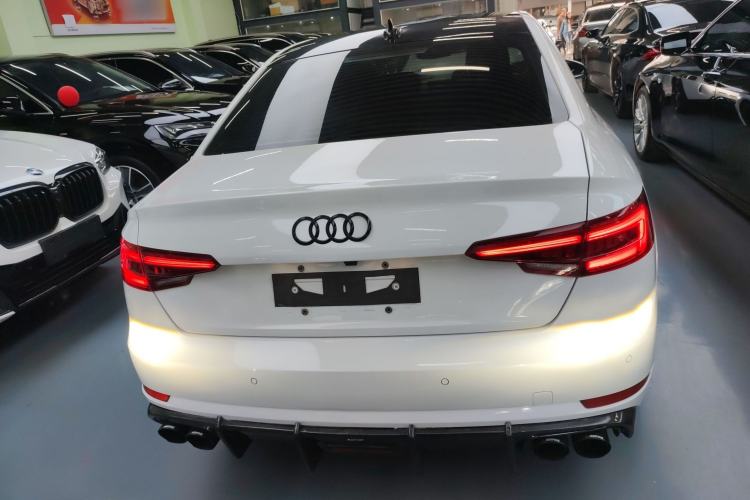 Used Audi A4L 2018 30th Anniversary Edition 40 TFSI Trendy Model
