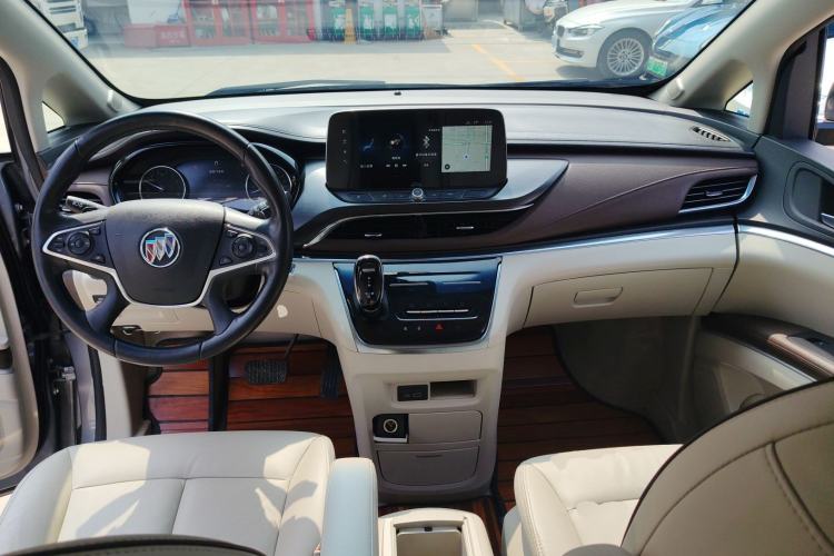 Used Buick GL8 2021 Land Cruiser Executive Class 652T Luxury Model